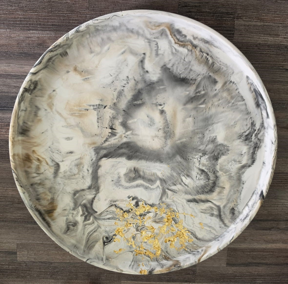 Round Decorative Plate